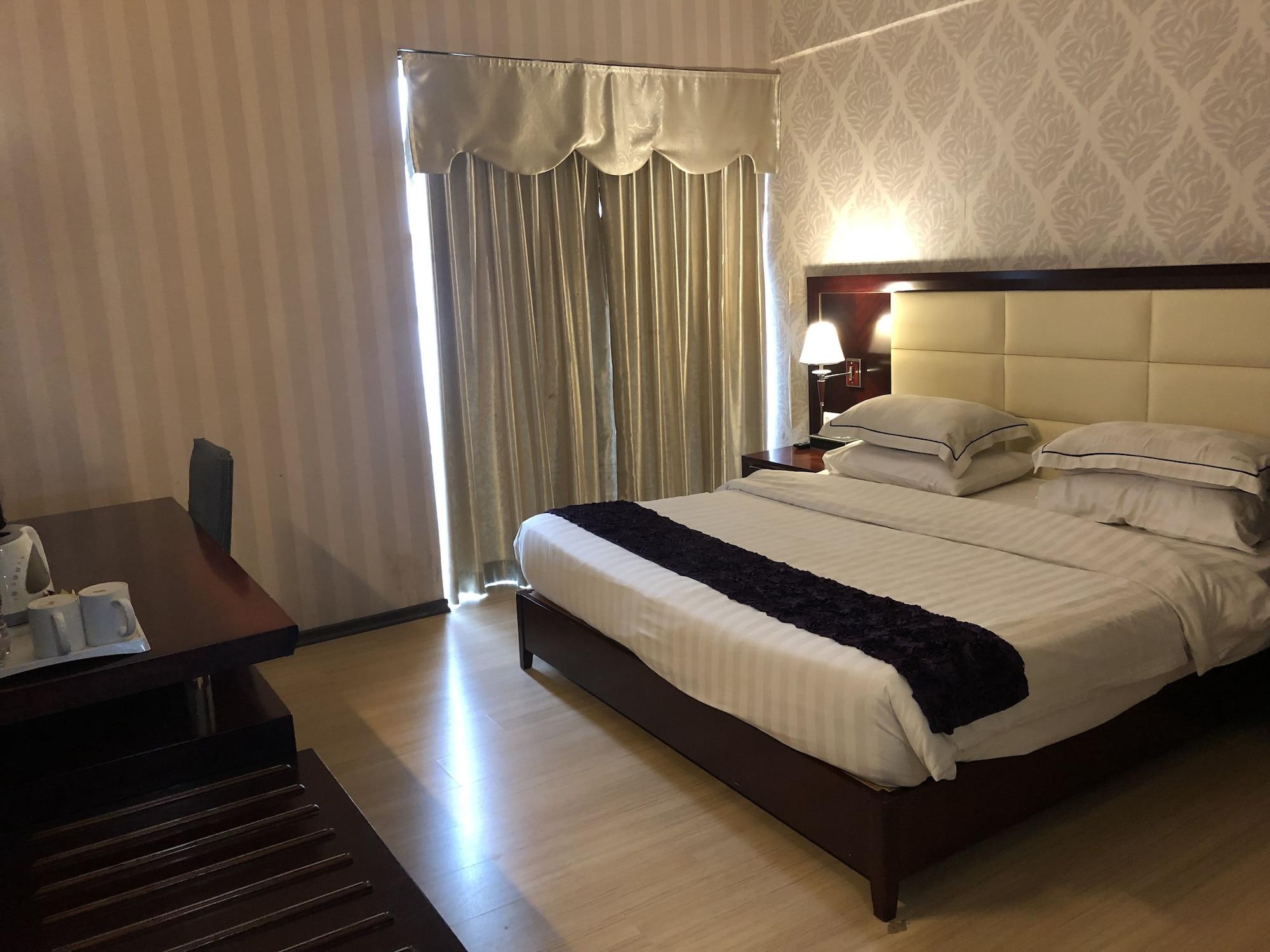 Pariss Hotel Johor Bahru Dış mekan fotoğraf