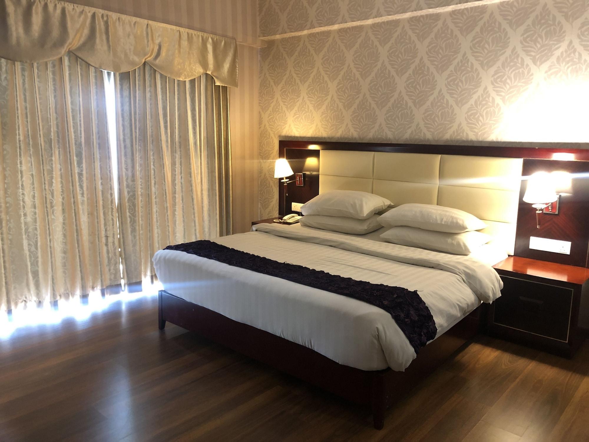 Pariss Hotel Johor Bahru Dış mekan fotoğraf