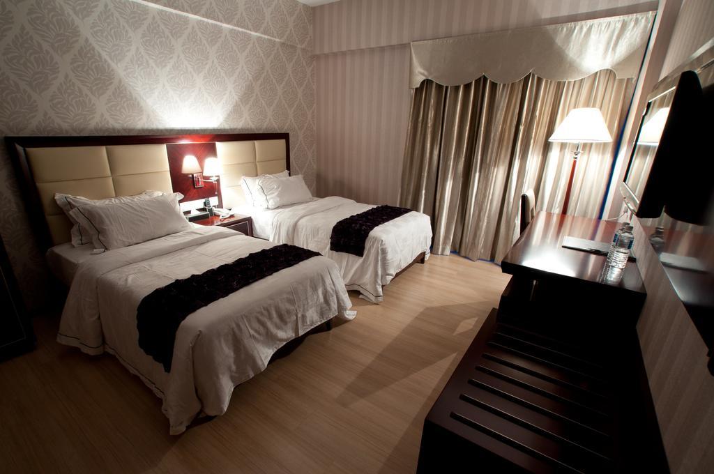 Pariss Hotel Johor Bahru Oda fotoğraf
