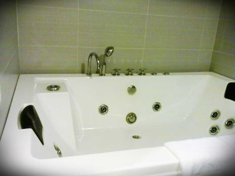 Pariss Hotel Johor Bahru Dış mekan fotoğraf